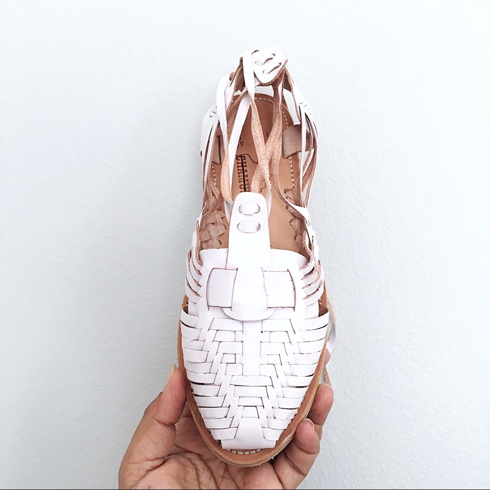 Chamula Sayulita Handmade White Huarache Lace Up Sandals